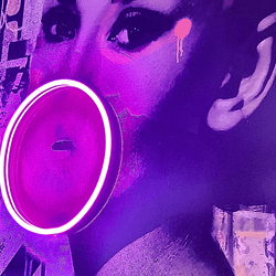 Audrey Bubble V.2 | Led Wall Art - Image 3