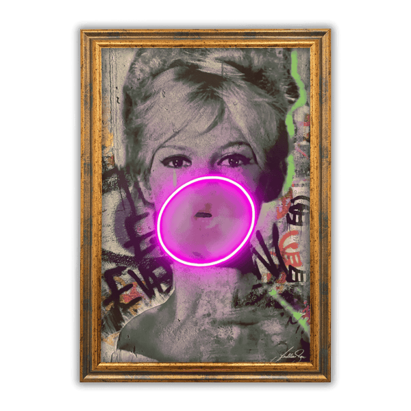 Brigitte Bardot Bubble V.2 | Led Wall Art