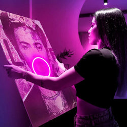 Frida Kahlo Bubble V.2 | Led Wall Art - Image 4